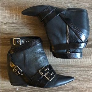 Isa Tapia Ankle Boot Wedges